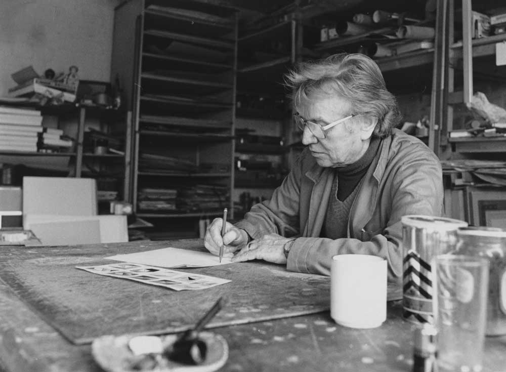 Zwart-witportret van kunstenaar Vincent Van den Meersch